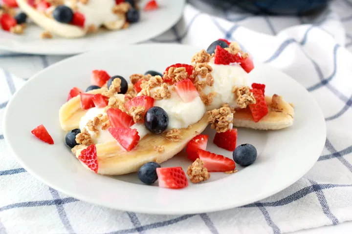 Banana split for a healthy breakfast